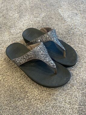FitFlop Comfort Sandals Glitter Thong Flip Flops | Size 8 | Cushioned Ergonomic